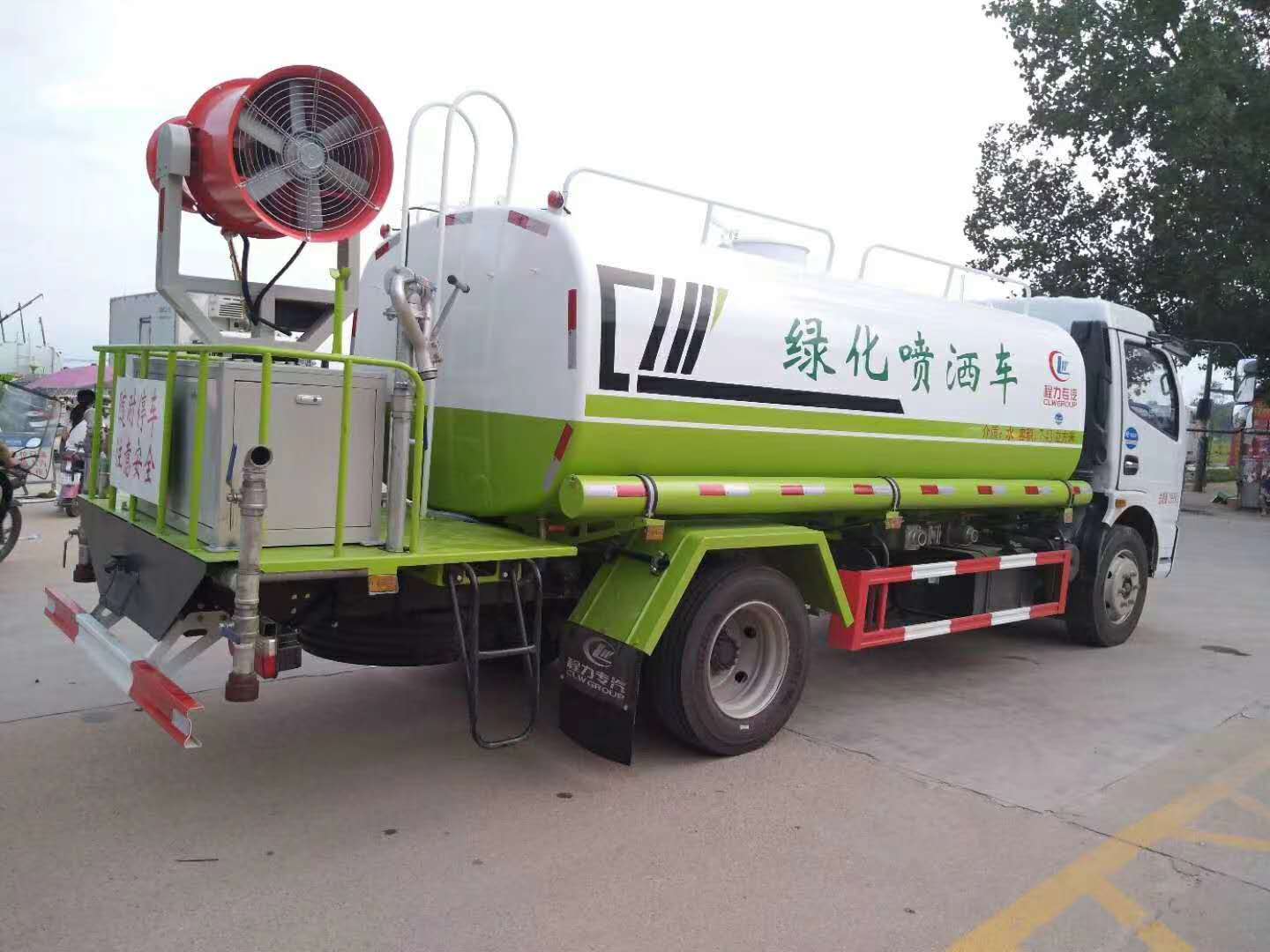 國(guó)六9方東風(fēng)抑塵灑水車廠家圖片30米霧炮車高低檔變速箱價(jià)格